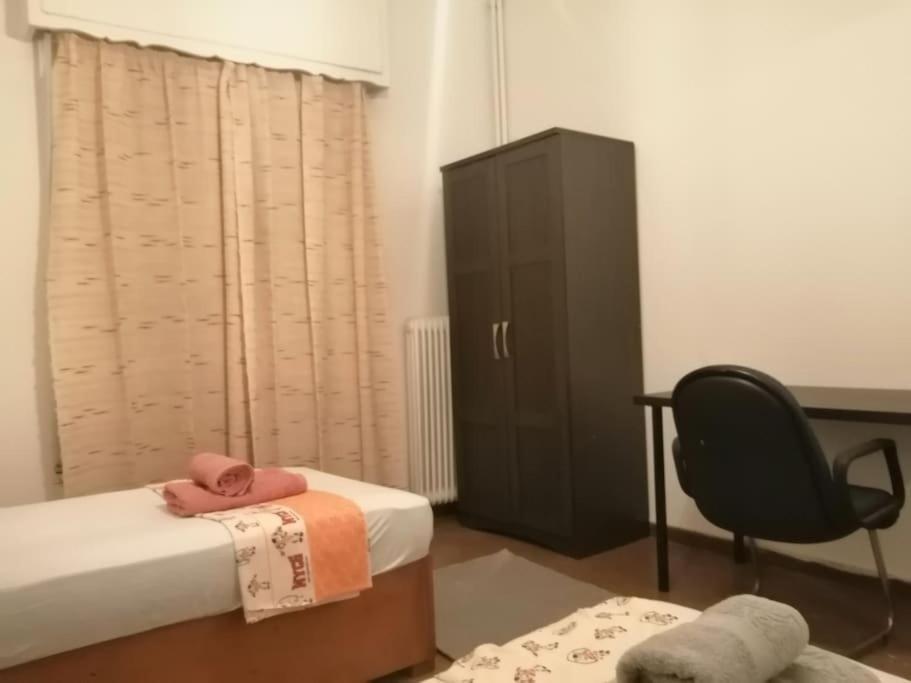 Apartamento Ανακαινισμένο 8 Λεπτά Από Το Μετρό. Atenas Exterior foto